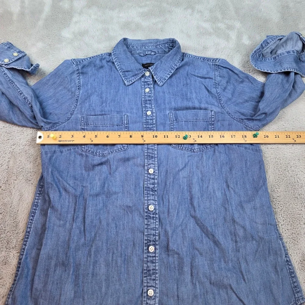 Talbots Chambray Denim Button Down Shirt Womens S Long Sleeve Pocket Blue Cotton - Picture 4 of 6